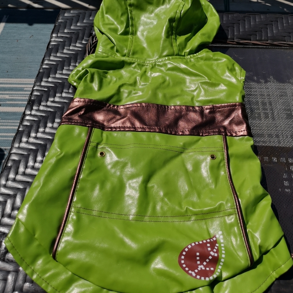 ✨Host Pick✨ Pleather Lined Dog Coat with Velcro Closure for 20-25lb dog